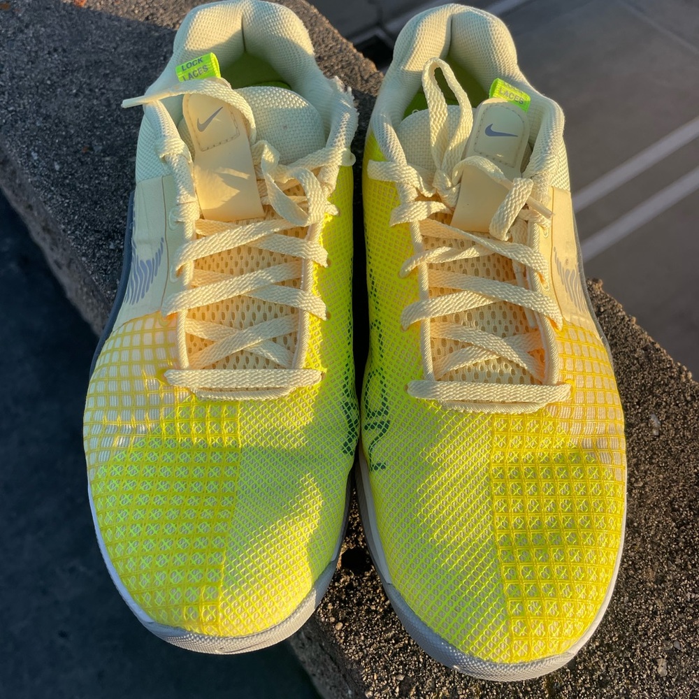 Nike Metcons Womens Size 8.5